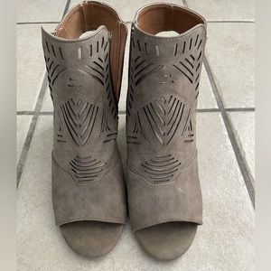 Suede open toed booties Sz 9